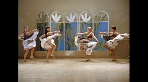 Танцы на экзамене в фильме «Карнавал»