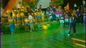 Отрывок из одной из последних передач "Делай с нами , делай как мы, делай лучше нас" (ГДР)