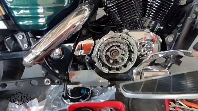 HONDA SHADOW AERO 1100 CLUTCH REPLACEMENT смотреть онлайн