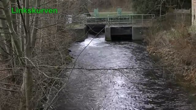Wasserstau am Rhin in Rheinsberg (Schleuse) смотреть онлайн