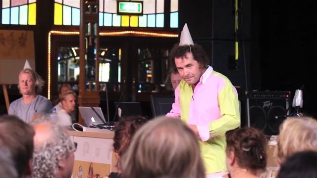Arno van der Heyden, ook bij online theaterdiner Cultuur met Mes en Vork смотреть онлайн