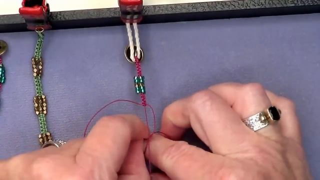 Free Tip Friday: The Five 'n Ten Macrame Bracelet смотреть онлайн