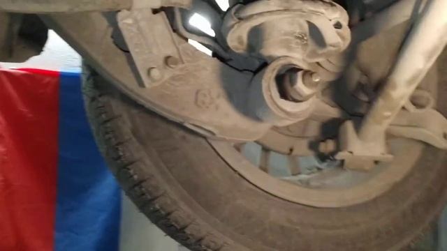 Замена датчиков ABS Nissan Wingroad WNHY11 4wd 1.8 смотреть онлайн