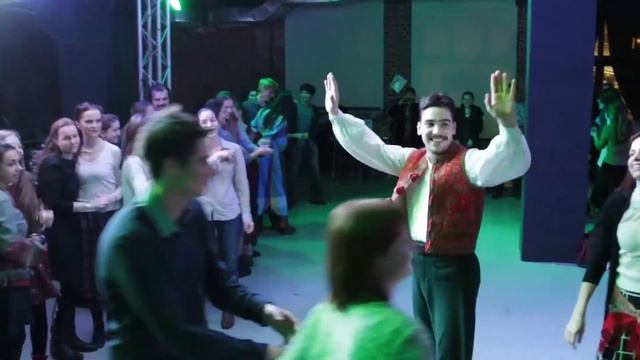 Мастер-класс по венгерским танцам на фестивале "Фолк Progressive". Четвертый танец (фрагмент) смотреть онлайн