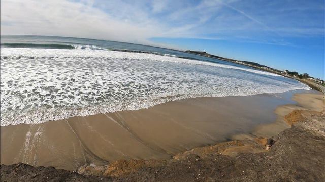 Surfers Beach in Half Moon Bay, California смотреть онлайн