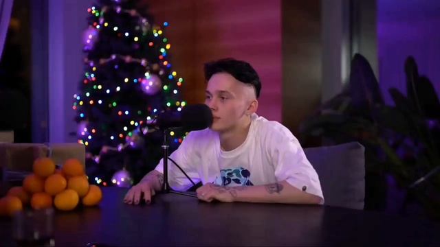 ПОДРОСТКОВЫЕ САМОУБИЙСТВА | ПРИЗЫВЫ В ТИКТОКЕ | ФЛЕШМОБ САМОУБИЙЦ | умнЯК смотреть онлайн