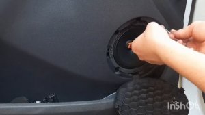 Замена штатных динамиков в Lada largus на Dl audio raven 130