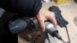 Как вытащить застрявший бур из перфоратора?