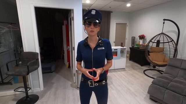 Алеся уходит в менты. Там стричь гораздо выгоднее. смотреть онлайн