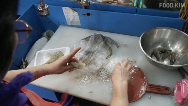 Korean Fish Market - Live Shrimp Sashimi