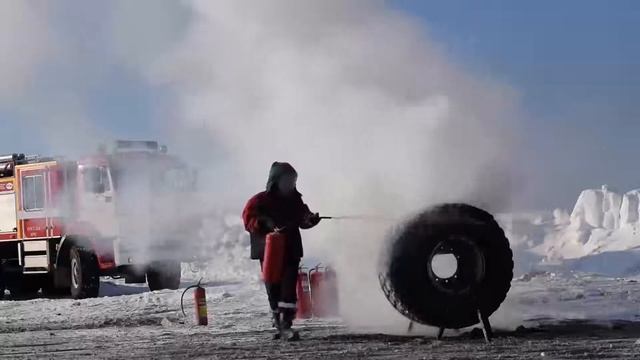 Проверяем огнетушители на Севере смотреть онлайн