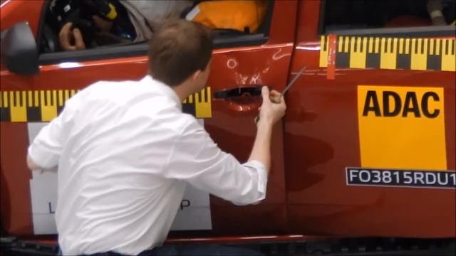 LatinNCAP y el backstage del crash test de la Renault Duster - Autoblog.com.ar смотреть онлайн