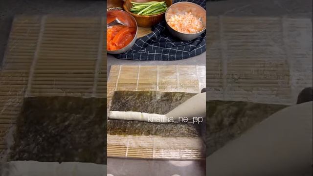 Запеченные роллы с самой вкусной шапочкой?? смотреть онлайн
