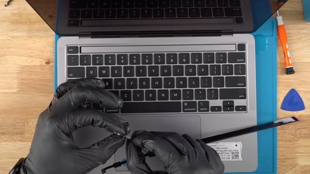 Apple MacBook Pro 2020 2022 13.3-Inch A2338 Touch Bar Replacement How To Repair Tutorial смотреть онлайн