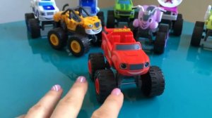 Вспыш и чудо машинки, как зовут героев