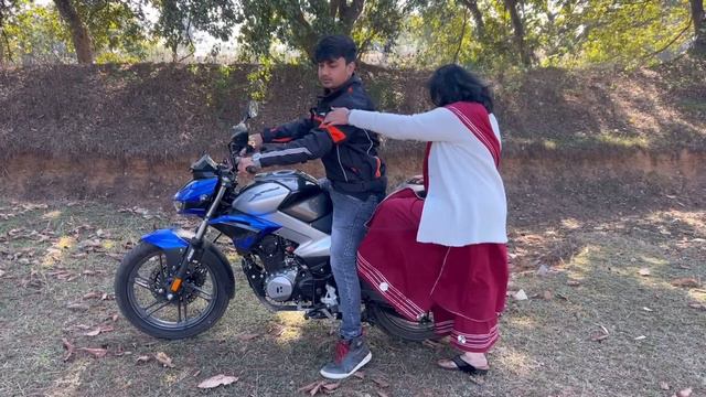 Hero xtreme 125r Ladies Pillion Comfort Detailed Review 😍😱 Xtreme 125 Offroading With Ladies Pillio смотреть онлайн