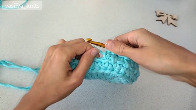 Квадратная корзинка. Узор крючком "Плетенка". Вязание крючком смотреть онлайн