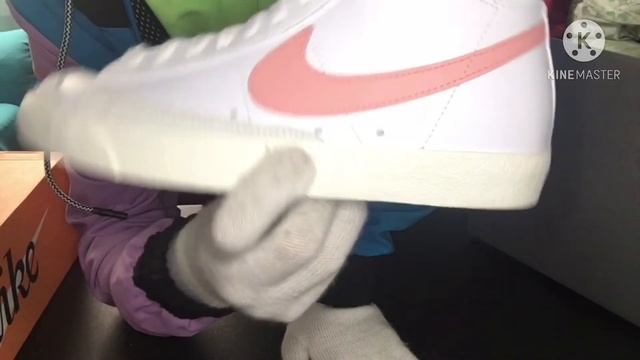 Unboxin Nike Blazer Mid’ 77 смотреть онлайн