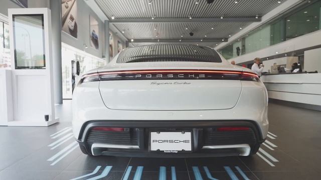 2020 Porsche Taycan Turbo | Porsche Prestige смотреть онлайн