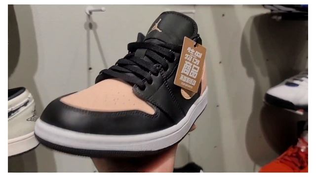 AIR JORDANS at NIKE STORE - Super Brand Mall | Sneaker Shopping | Shanghai Vlog смотреть онлайн