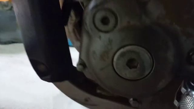 Change of oil Suzuki RMZ 250 / замена масла Suzuki RMZ 250 смотреть онлайн