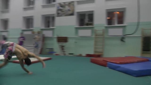 Виталий Падерин. Жирный парень акробат Vol.2 ! смотреть онлайн