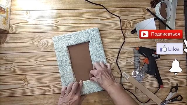 ФОТОРАМКА СВОИМИ РУКАМИ Как сделать красивую фоторамку из картона, обоев и подручных средств смотреть онлайн