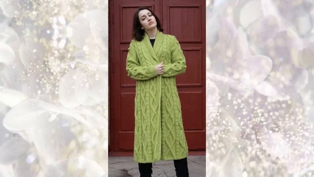 Подборка интересных идей вязаных женских пальто смотреть онлайн