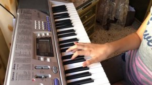 Как сыграть песню прятки на пианино (Аккорды)