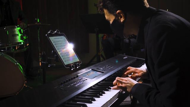 Happy Holidays from KORG! Have Yourself a Merry Little Christmas - Luciano Minetti Trio смотреть онлайн