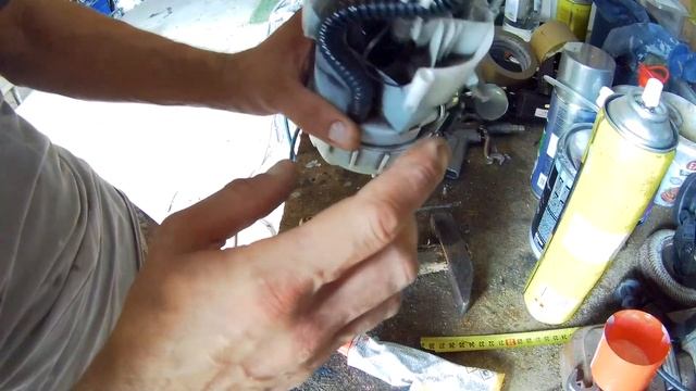 ЗАМЕНА БЕНЗОНАСОСА РЕНО МЕГАН-2, 2006г.в. смотреть онлайн