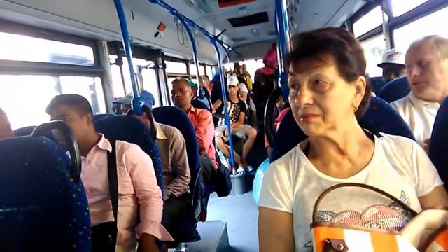 Лето иммигрантки в Италии! Работа-отдых-море! Утром кого можно увидеть на пляже смотреть онлайн