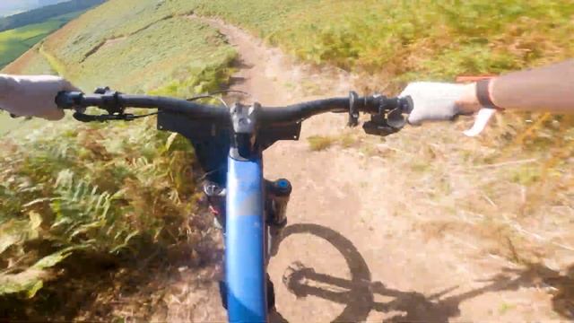 NEW Merida One Sixty & One Forty Enduro Bike Review | 160mm, 140mm or Mullet for Enduro Racing? смотреть онлайн