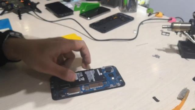 ЗАМЕНА РАЗЕМА ЗАРЯДКИ САМСУНГ J415 SAMSUNG J4+ смотреть онлайн