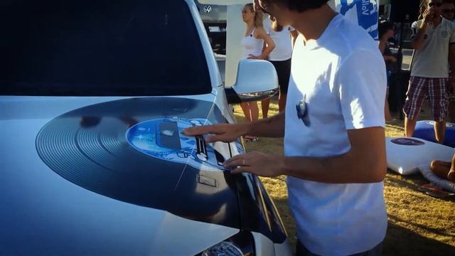 VW - Amarok Pikap : Interactive Percussion Playing Pickup - Shows at Beaches Part1 смотреть онлайн