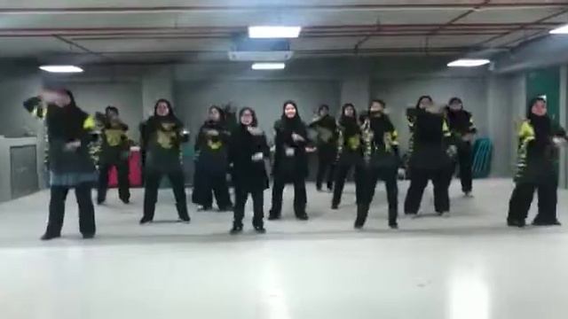 Better when I'm Dancing Brainy Bunch смотреть онлайн