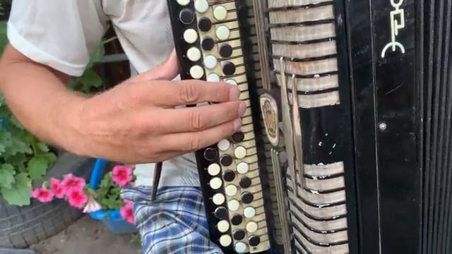 Как на баяне познать мелодию игры аккордами ( простой способ ) смотреть онлайн