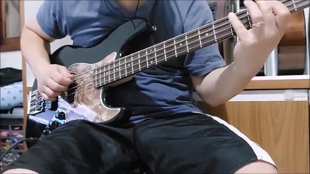 Upgrading my cheap Jazz Bass смотреть онлайн