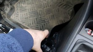 Как снять блок кнопок Skoda Rapid