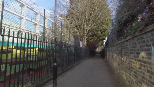London Walk 2023 - Tower Bridge to Canary Wharf via Thames Riverside Path - 4K 60FPS смотреть онлайн
