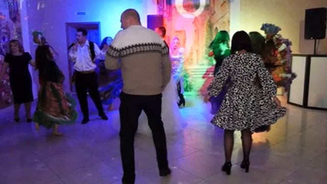 Цыгане выступили на свадьбе! Цыган исполнил! Цыганочка с выходом! 89606193327 смотреть онлайн