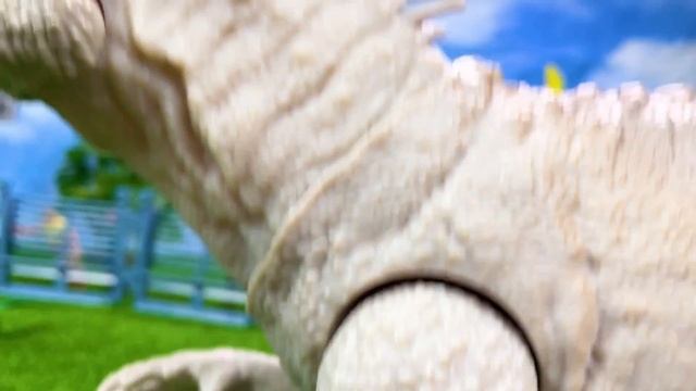 HUGE Jurassic World Dinosaur Brawl! T Rex vs I Rex vs Raptors vs Spinosaurus Dinosaurs Fight смотреть онлайн