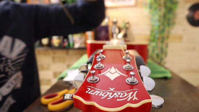 Washburn Mini Jumbo (Профилактика гитары, что это...?) . Заодно послушаем Washburn. смотреть онлайн