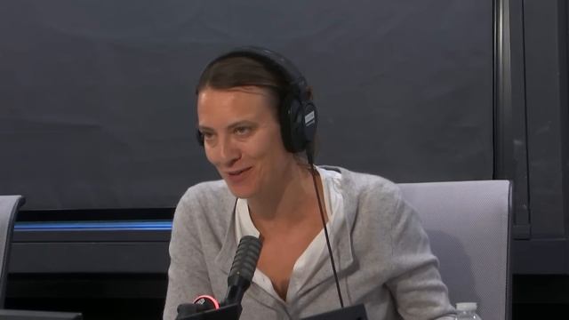Ce qui ne s’achète pas : la définition du bonheur selon Cynthia Fleury смотреть онлайн