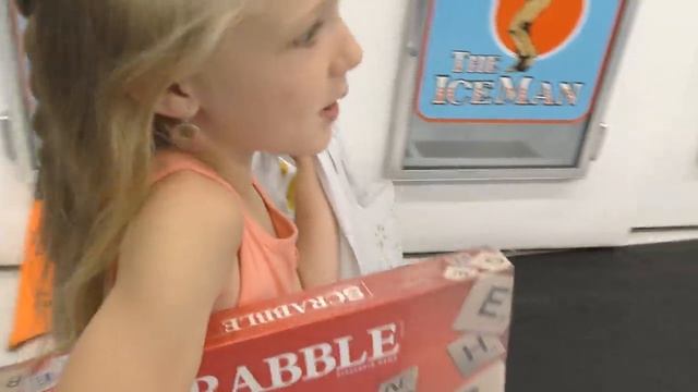 I'll Buy WHATEVER You Can Carry CHALLENGE!!! (Girls ONLY) смотреть онлайн