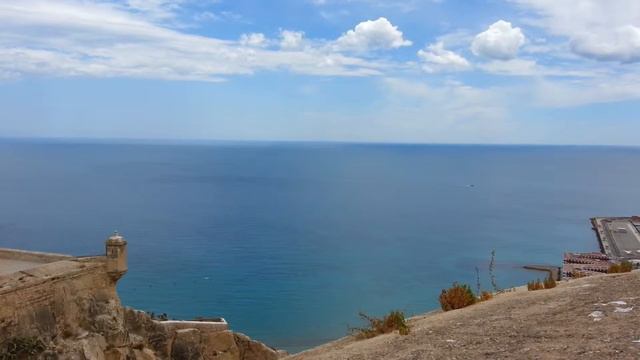 Panorama of Alicante, Spain смотреть онлайн