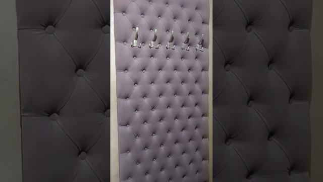 Панель-вешалка и банкетка в прихожую. #каретнаястяжка #modusural #capitone смотреть онлайн