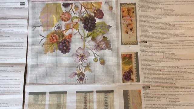 Панно Ежевика и фоторамка с розами от Риолис. Готовые и оформленные работы смотреть онлайн