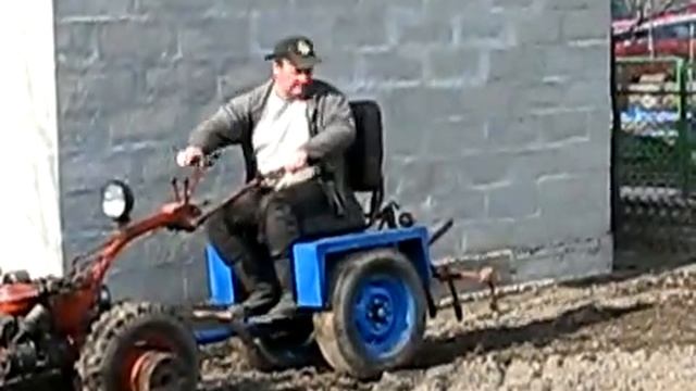 Адаптер к мотоблоку в действии смотреть онлайн