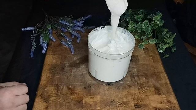 Возьмите пару бананов и творог и вы получите самый любимый десерт всех худеющих девушек! смотреть онлайн